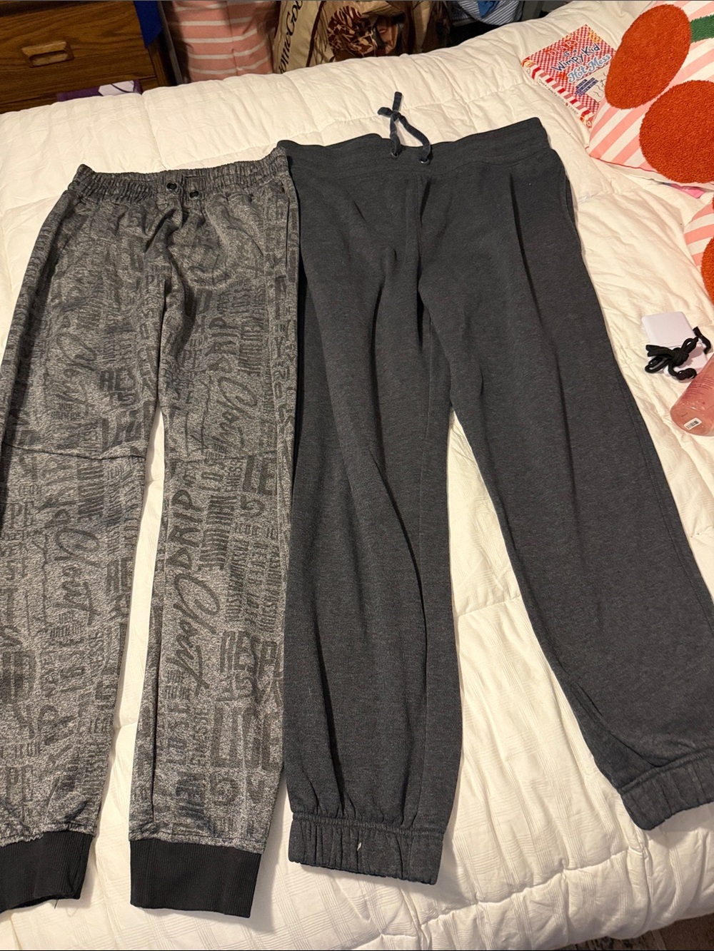 Lot of 2 Men's Grey Jogger Sweatpants - Comfortable Everyday Fit